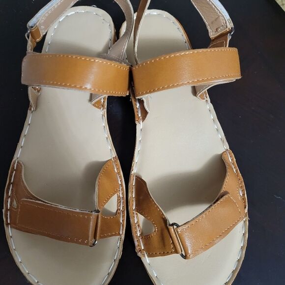 BRAND NEW BROWN OPEN TOE OPEN BACK STRAP SANDALS - Picture 3 of 16